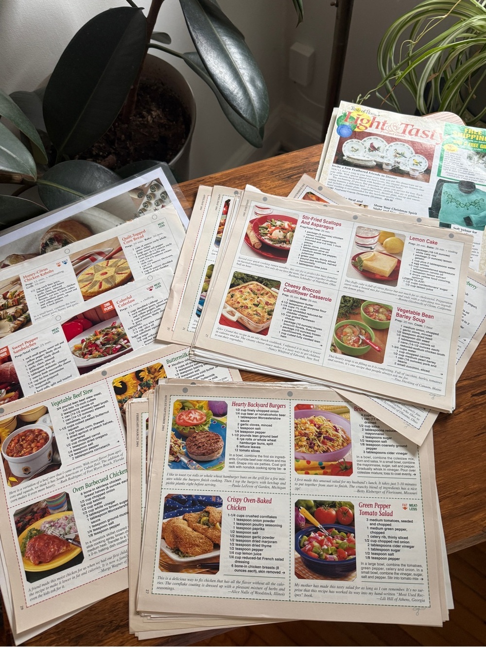 Unbranded vintage Kitchen Recipe Clipping Bundle - White/Cream Pages